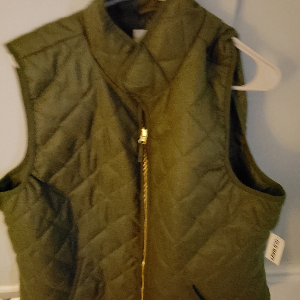 Old navy quilted vest